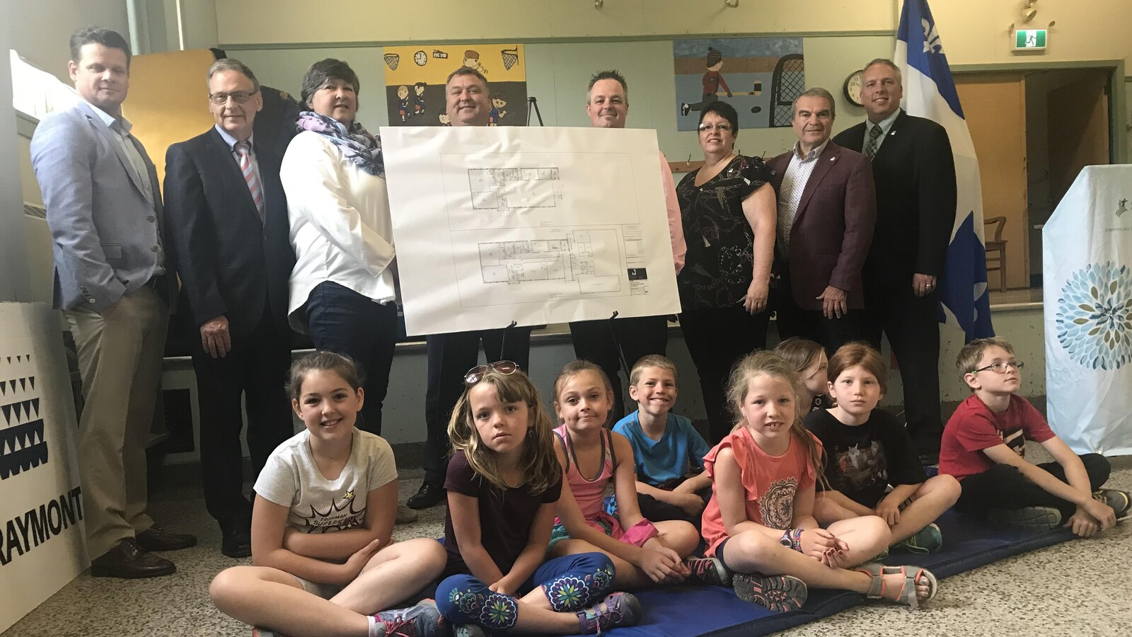La communauté de Dudswell se réjouit de l’agrandissement prochain de leur école primaire.