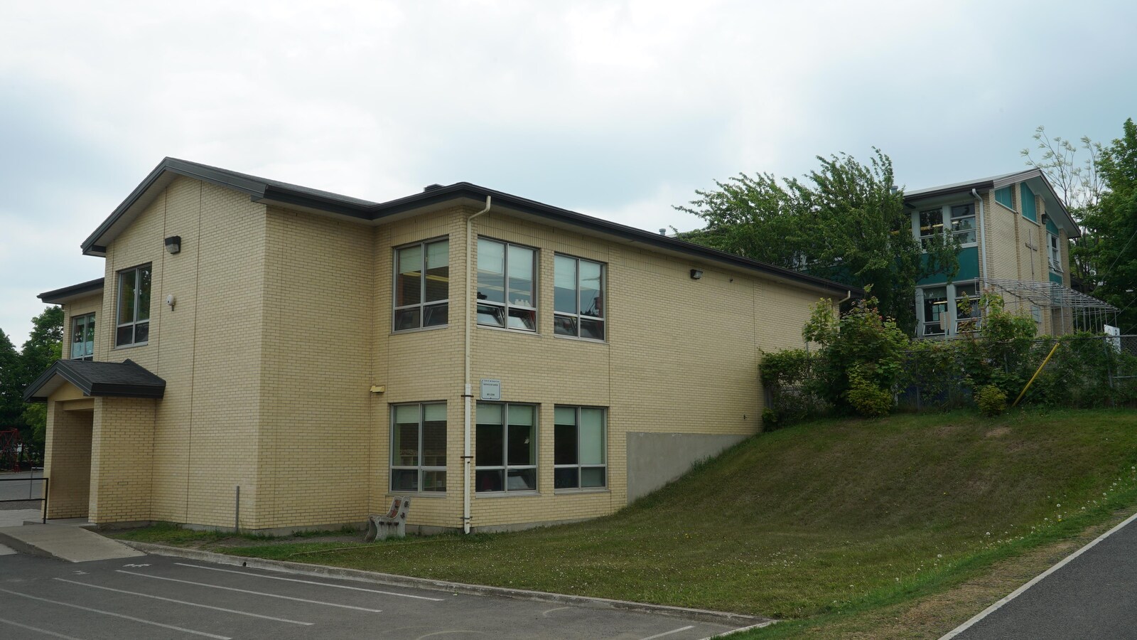 Une nouvelle école pour SaintApollinaire ICI RadioCanada.ca