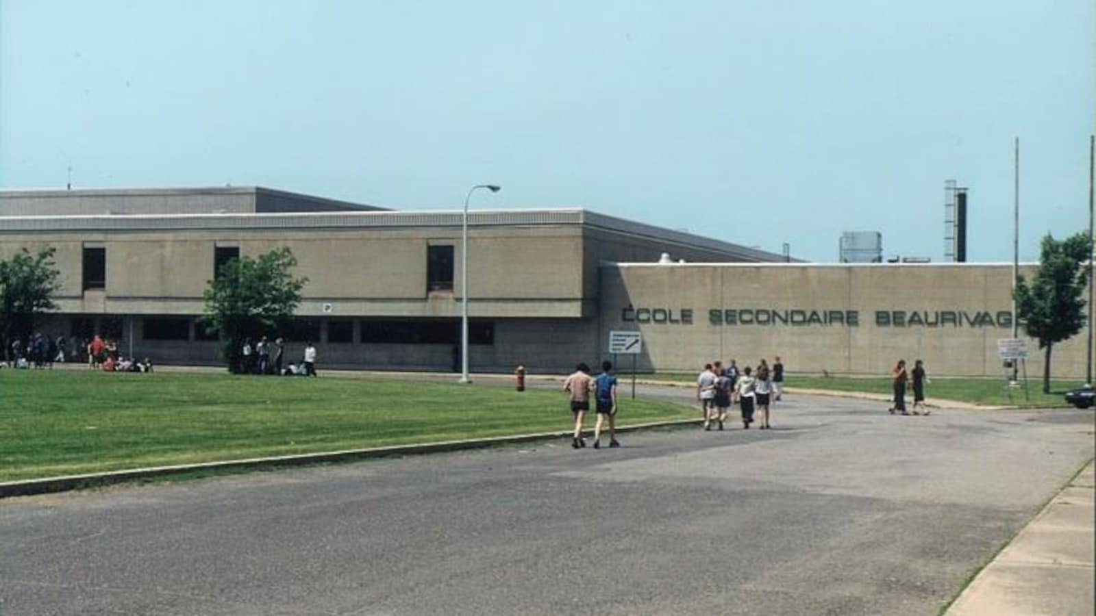 Seuls les élèves de la section primaire de l'École Beaurivage sont en congé.