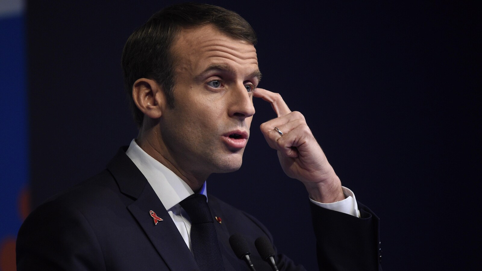 Le président français Emmanuel Macron lors d'une conférence de presse après le sommet du G20 à Buenos Aires, Argentine, le samedi 1er décembre 2018.