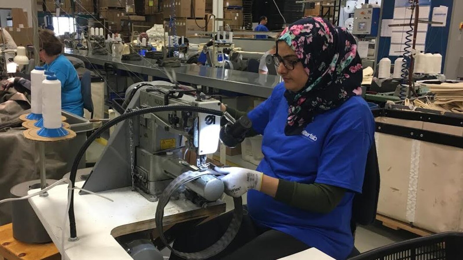 Un an après son arrivée à Trois-Rivières, Berivan Ahmad a trouvé un emploi à l'usine de couture FilterFab.