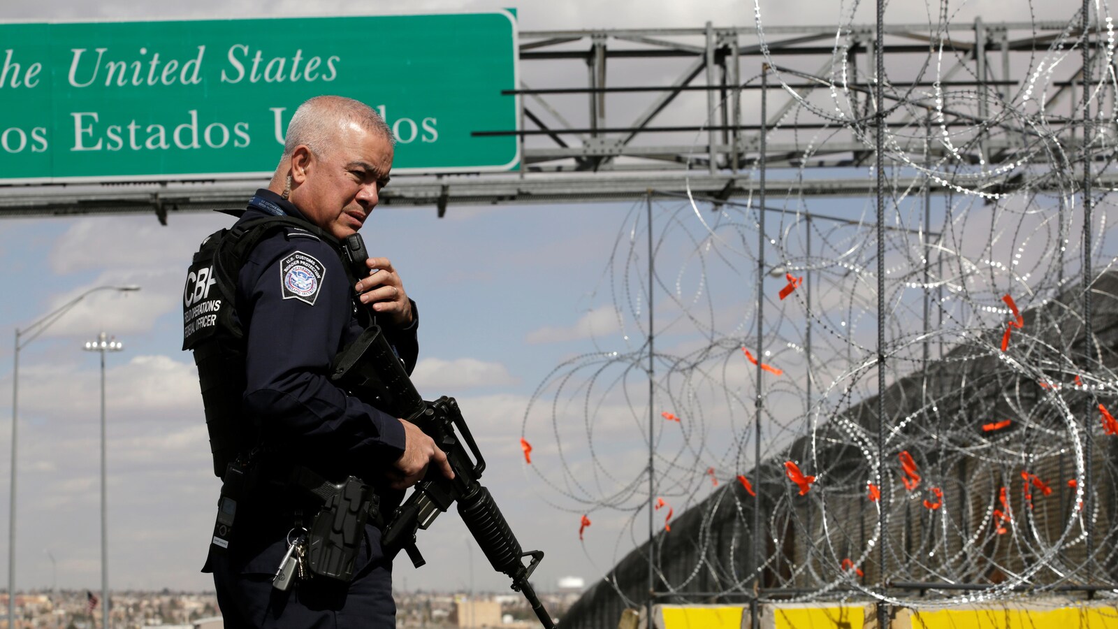 Un agent des services frontaliers américains