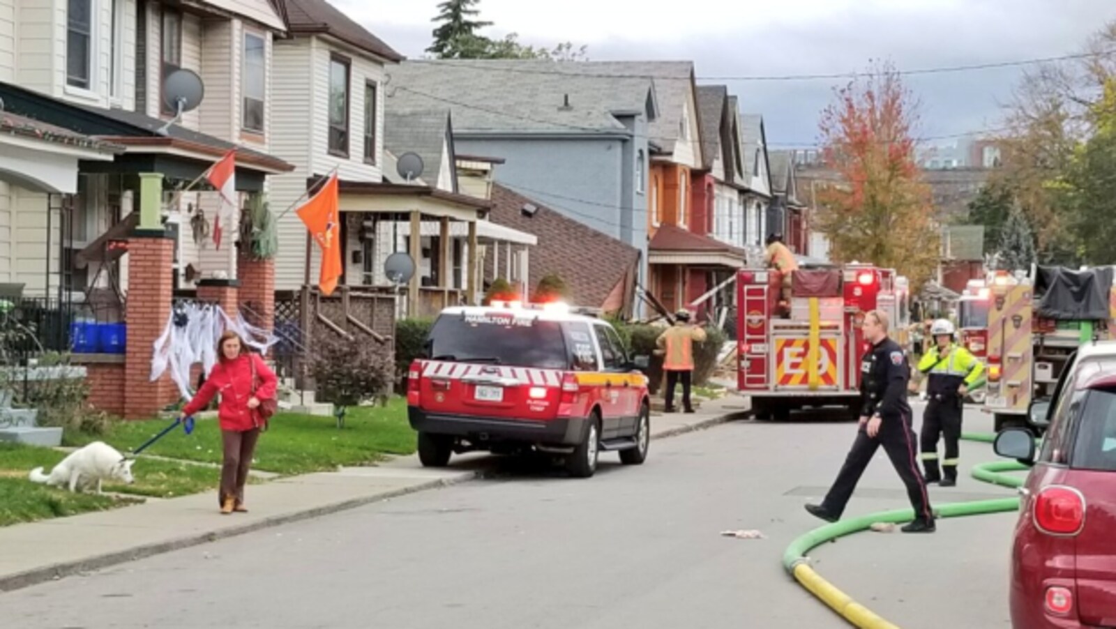 Une maison s'effondre à Hamilton après une explosion ICI RadioCanada.ca