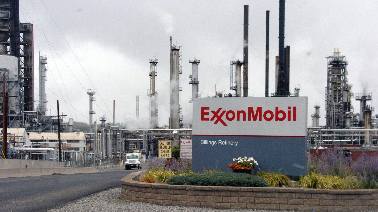 Entrée d'une raffinerie d'ExxonMobil à Billings dans l'État du Montana