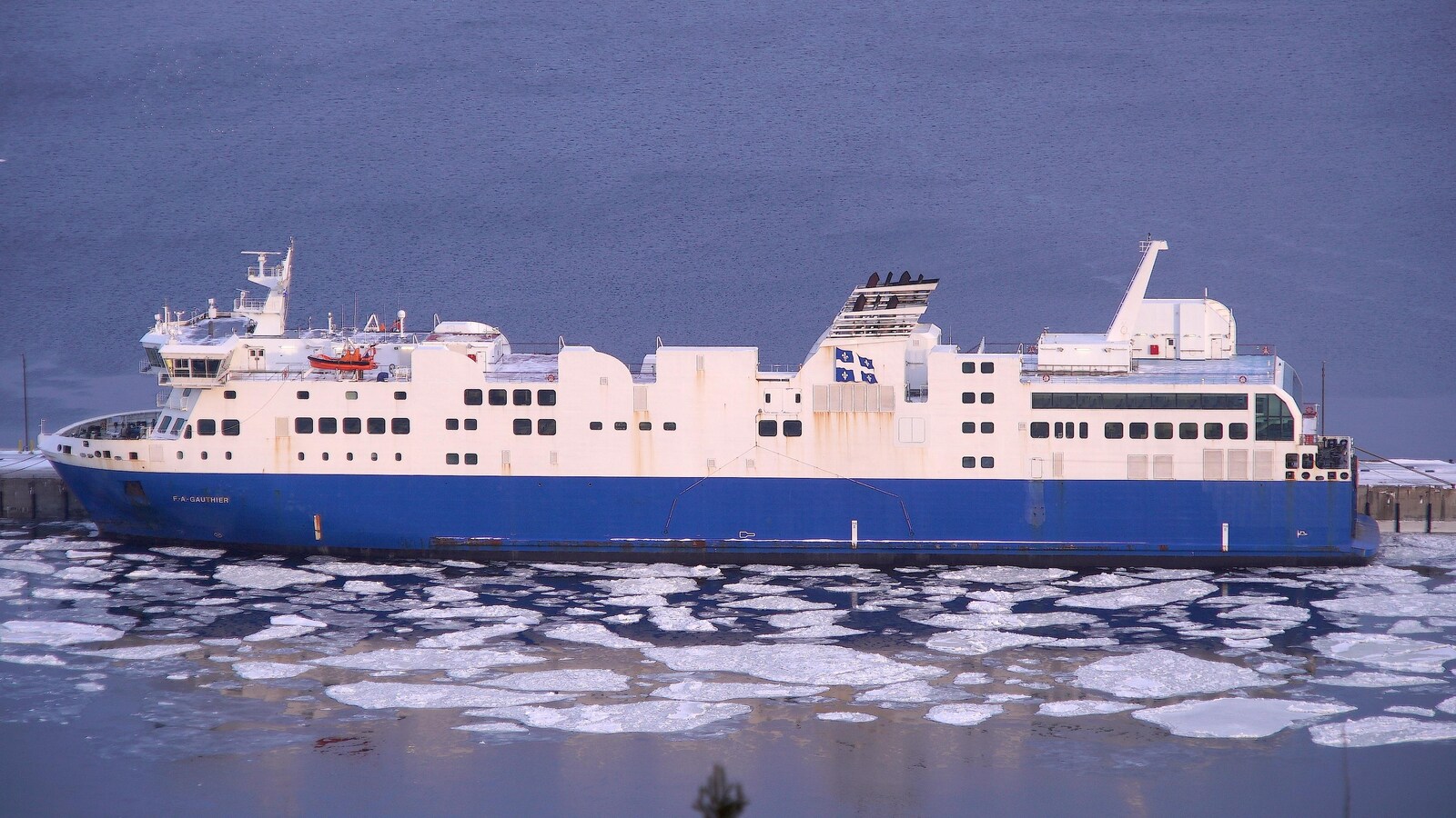 Un bateau