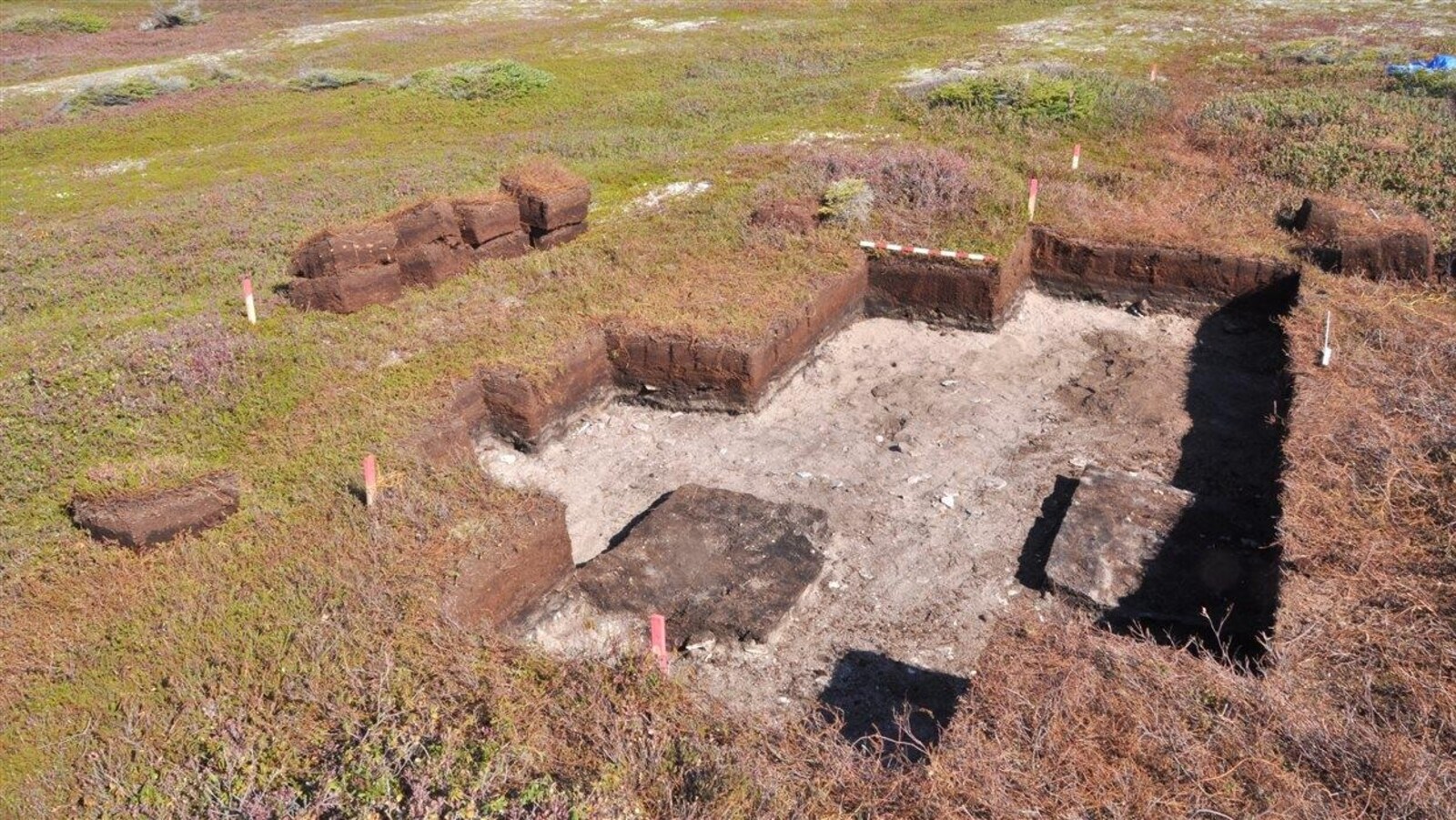 Le site des fouilles archéologiques à l'île Nue.