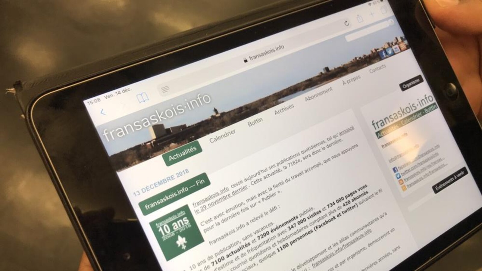 Le site web fransaskois.info consulté à partir d'un ipad.
