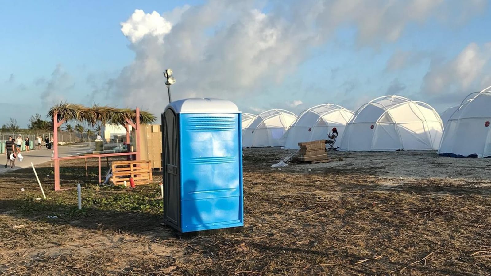 Les installations du festival Fyre aux îles Exuma, aux Bahamas
