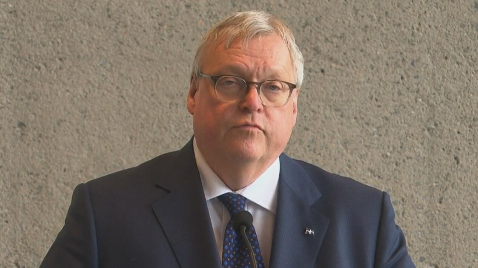 Le ministre de la Santé Gaétan Barrette lors de l'annonce concernant l'agrandissement de l’Hôpital du Centre-de-la-Mauricie.