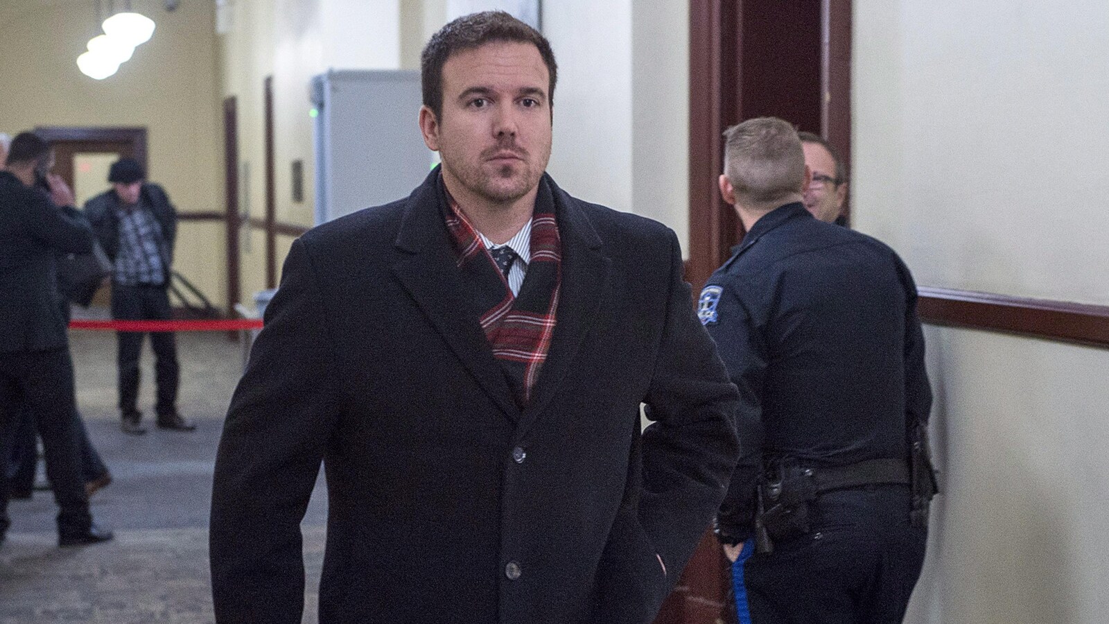 Gary Basso dans le couloir de la cour provinciale à Halifax le 5 décembre 2018.
