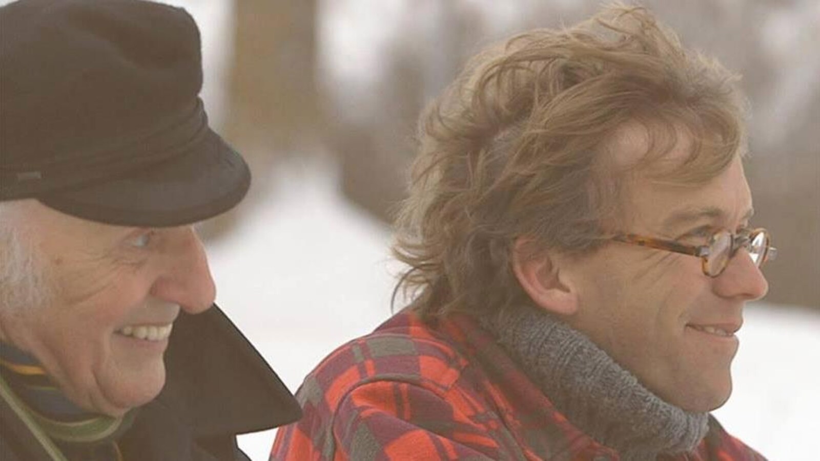 Gilles Vigneault et Fred Pellerin dans le documentaire « Le goût du pays », de Francis Legault