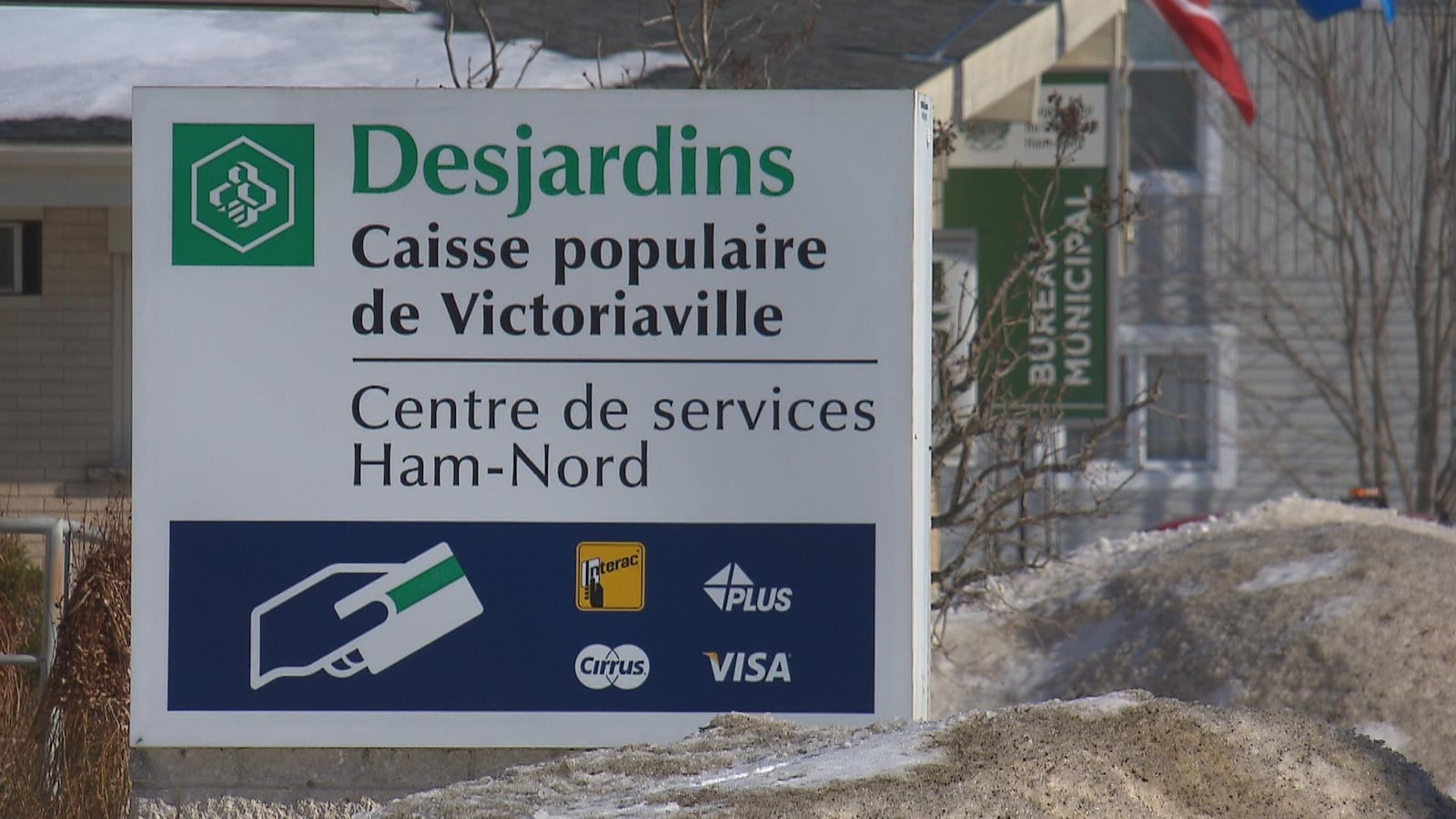 L'affiche annonçant le guichet automatique de Ham-Nord, au Centre-du-Québec.