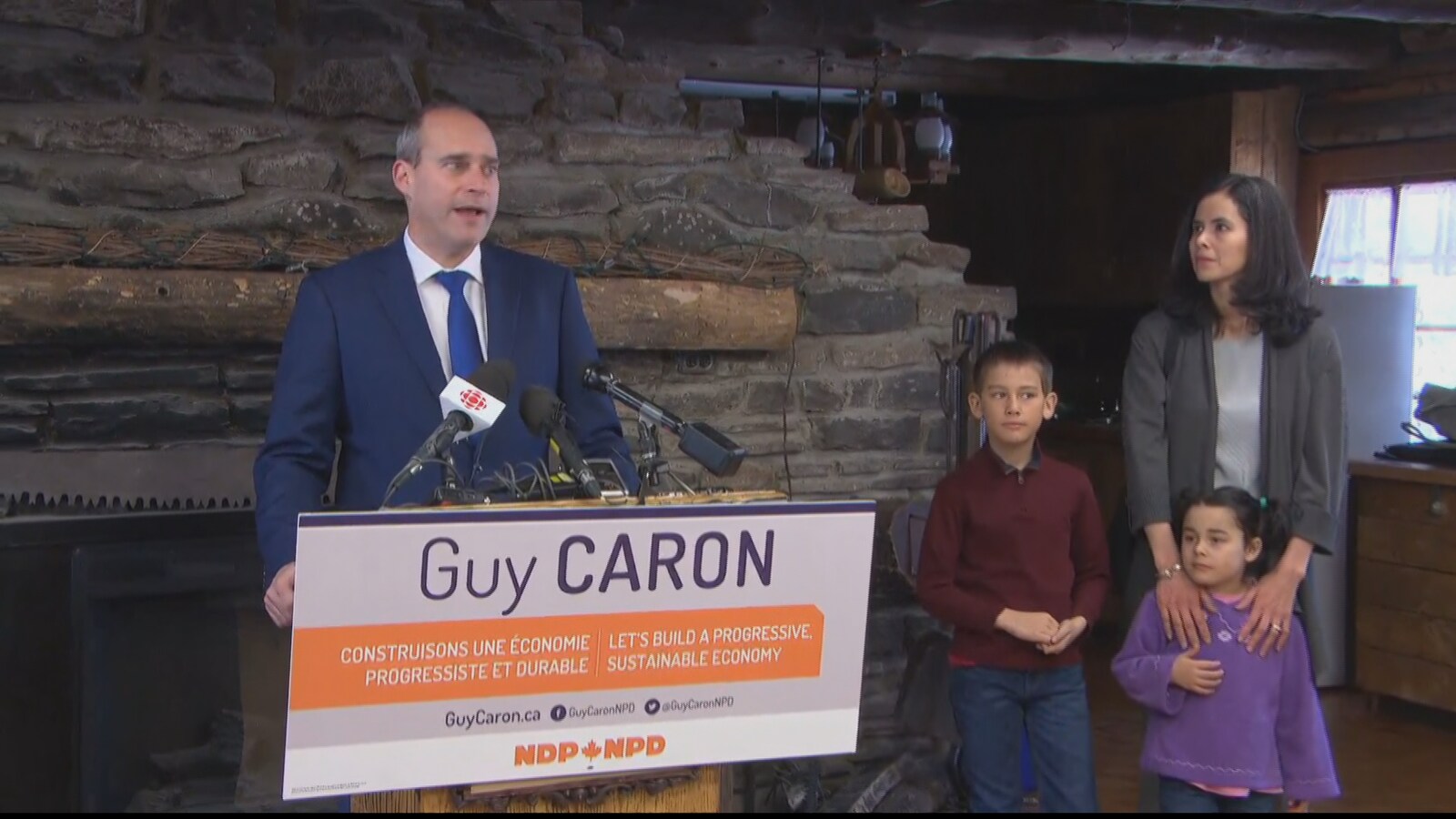 Guy Caron lors de son annonce