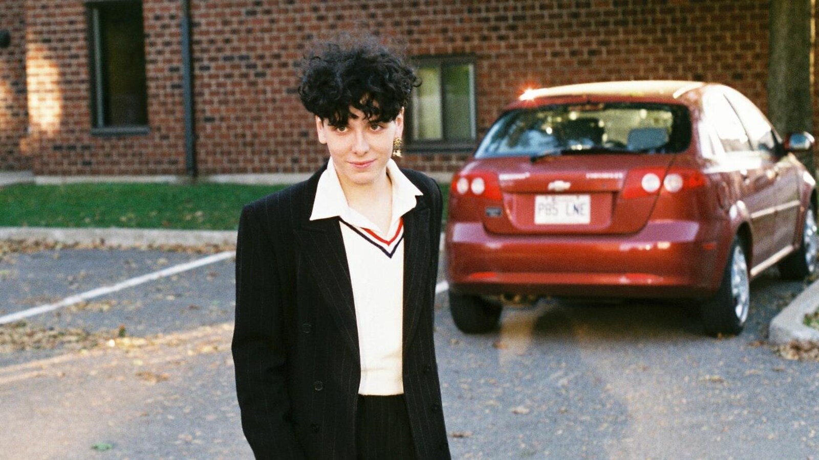 Hubert Chiasson du groupe The Seasons devient Hubert Lenoir avec la création de son projet solo, Darlène. Il s'agit d'un beau jeune homme au cheveux noirs.