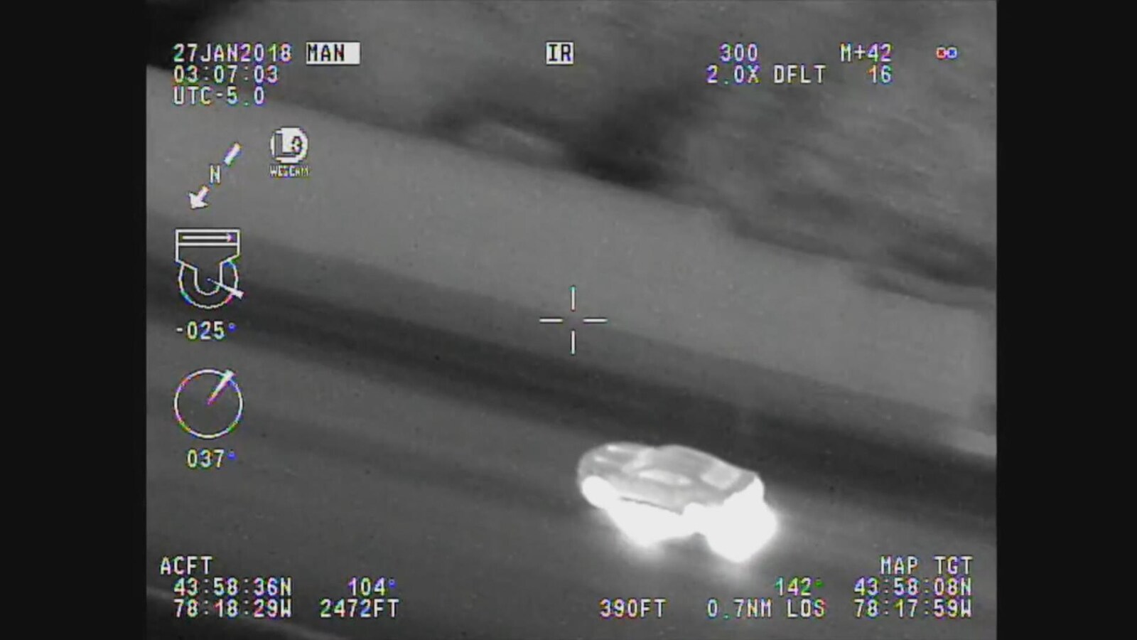Image de la voiture poursuivie en blanc.