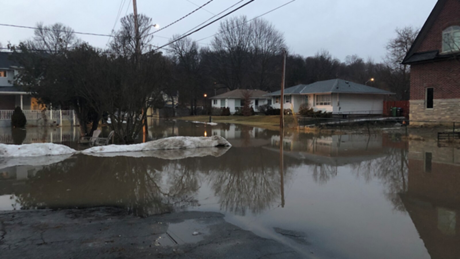 Une rue submergée