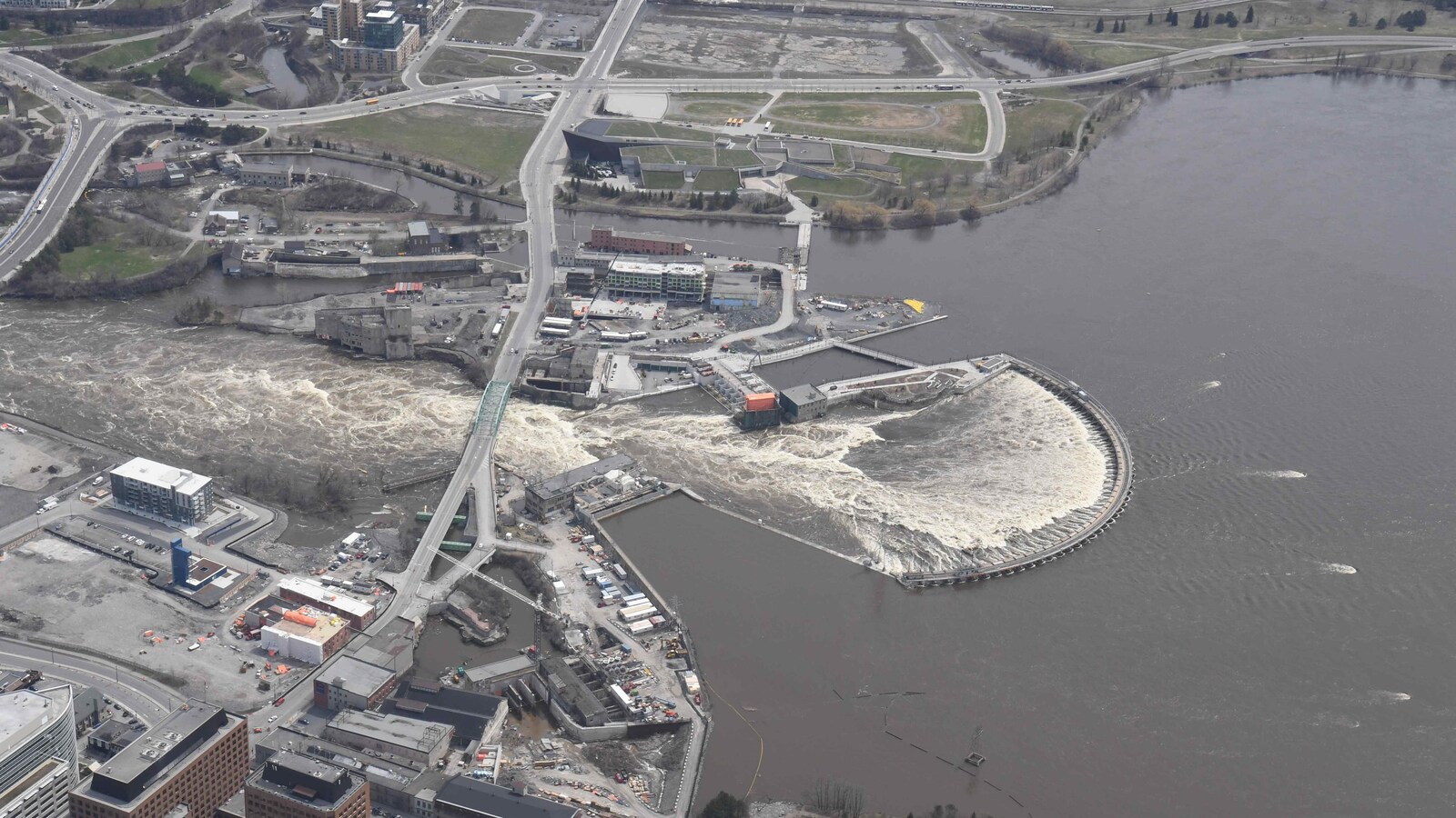 Les chutes des Chaudières, entre Ottawa et Gatineau.