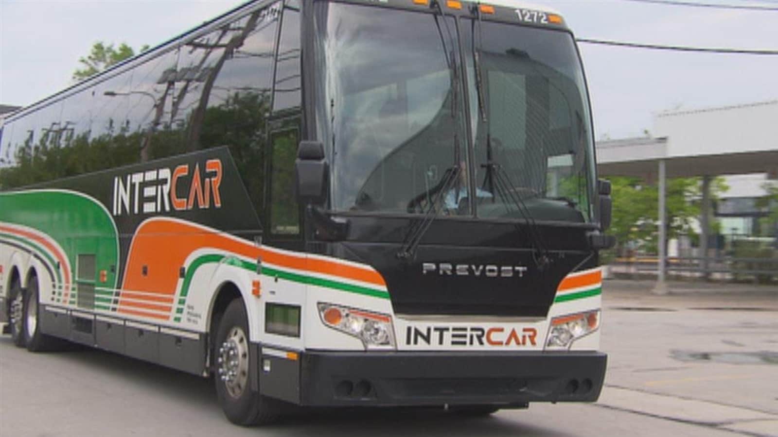 Un autobus de la compagnie Intercar