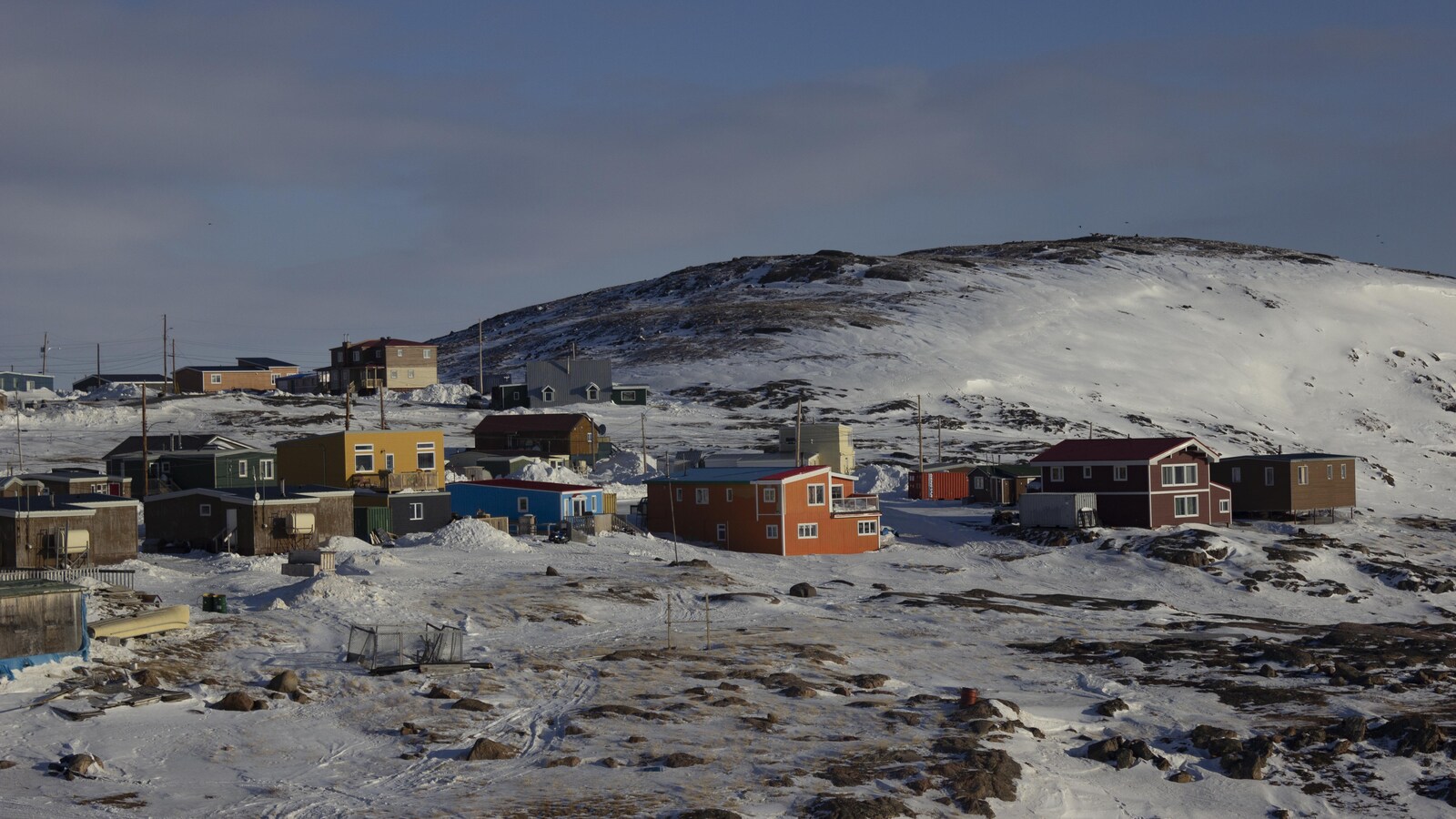 Le village d'Iqaluit sur l'île de Baffin, dans l'Arctique
