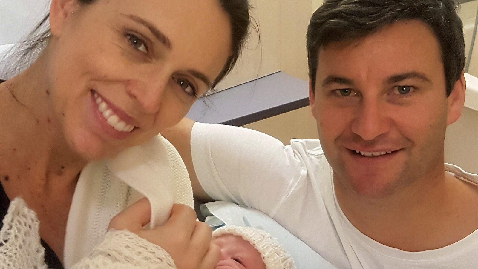 Le bébé de 3,3 kg, dont le prénom n'a pas été révélé, se porte bien