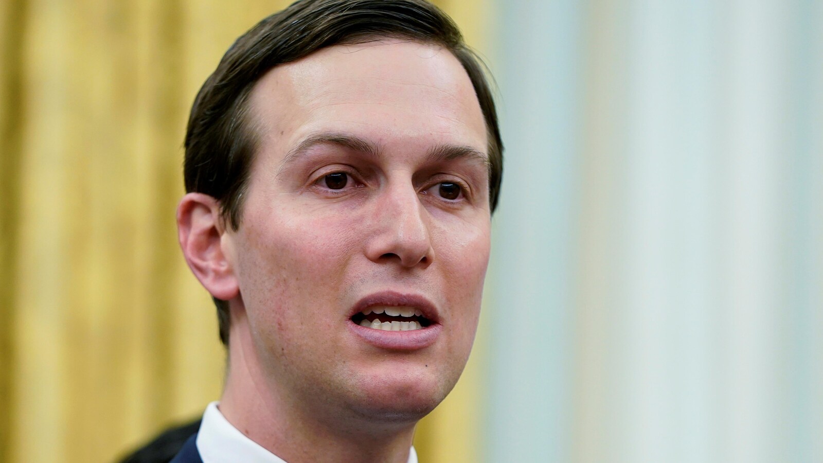 Jared Kushner, conseiller principal à la Maison-Blanche, lors d'une cérémonie de signature du projet de loi First Step Act et du Juvenile Justice Reform Act au bureau ovale de la Maison-Blanche à Washington, États-Unis, le 21 décembre 2018.