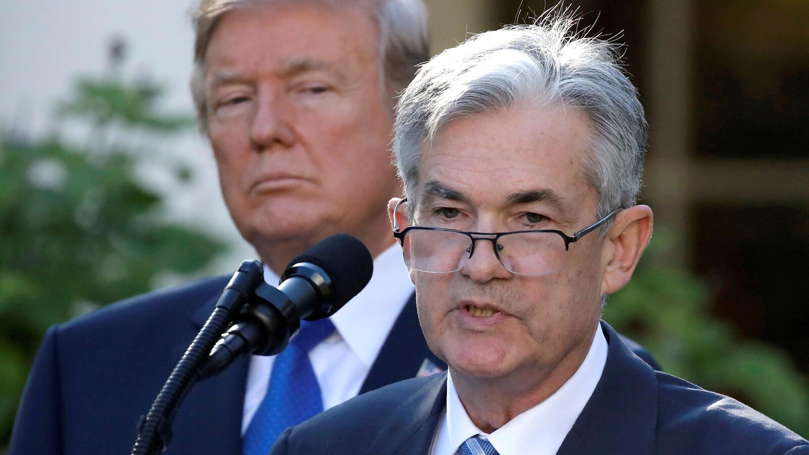 Le président de la Réserve fédérale américaine, Jerome Powell, s'adresse aux journalistes à la Maison-Blanche.