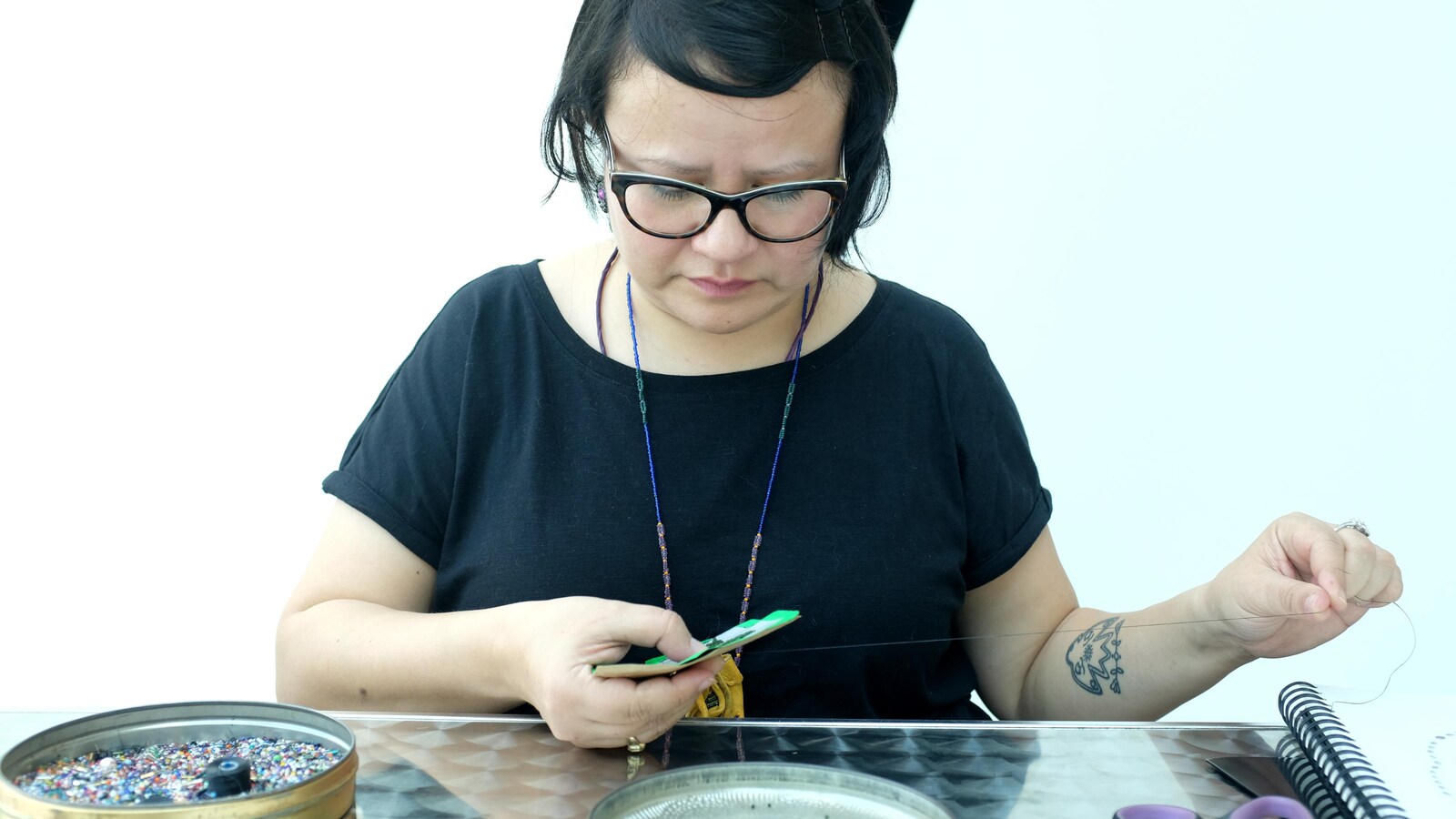 L'artiste algonquine Jobena Petonoquot au Musée des beaux-arts de Montréal