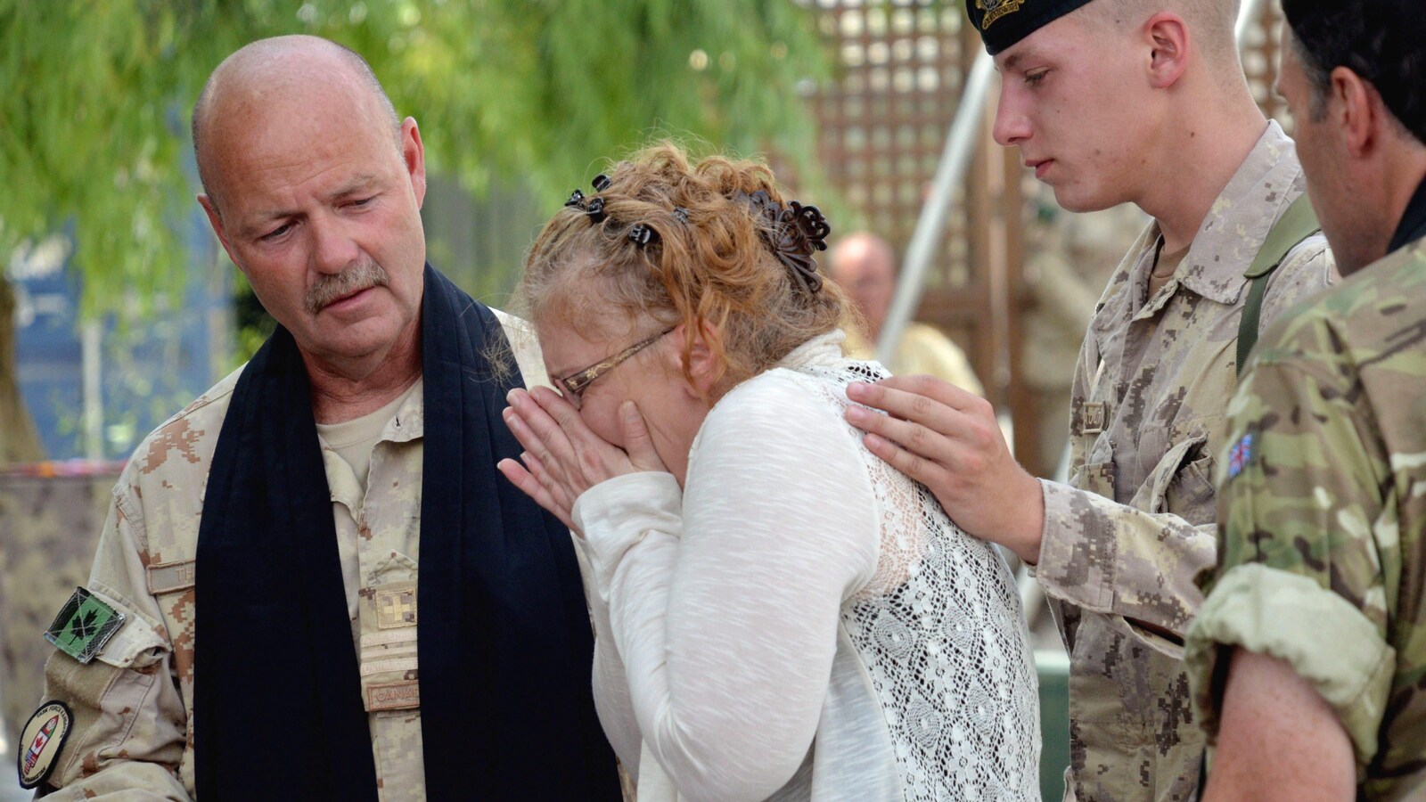 Josée Belisle, mère du caporal Yannick Scherrer tombé au champ d'honneur à l'aérodrome de Kandahar, le mardi 24 mai 2011.