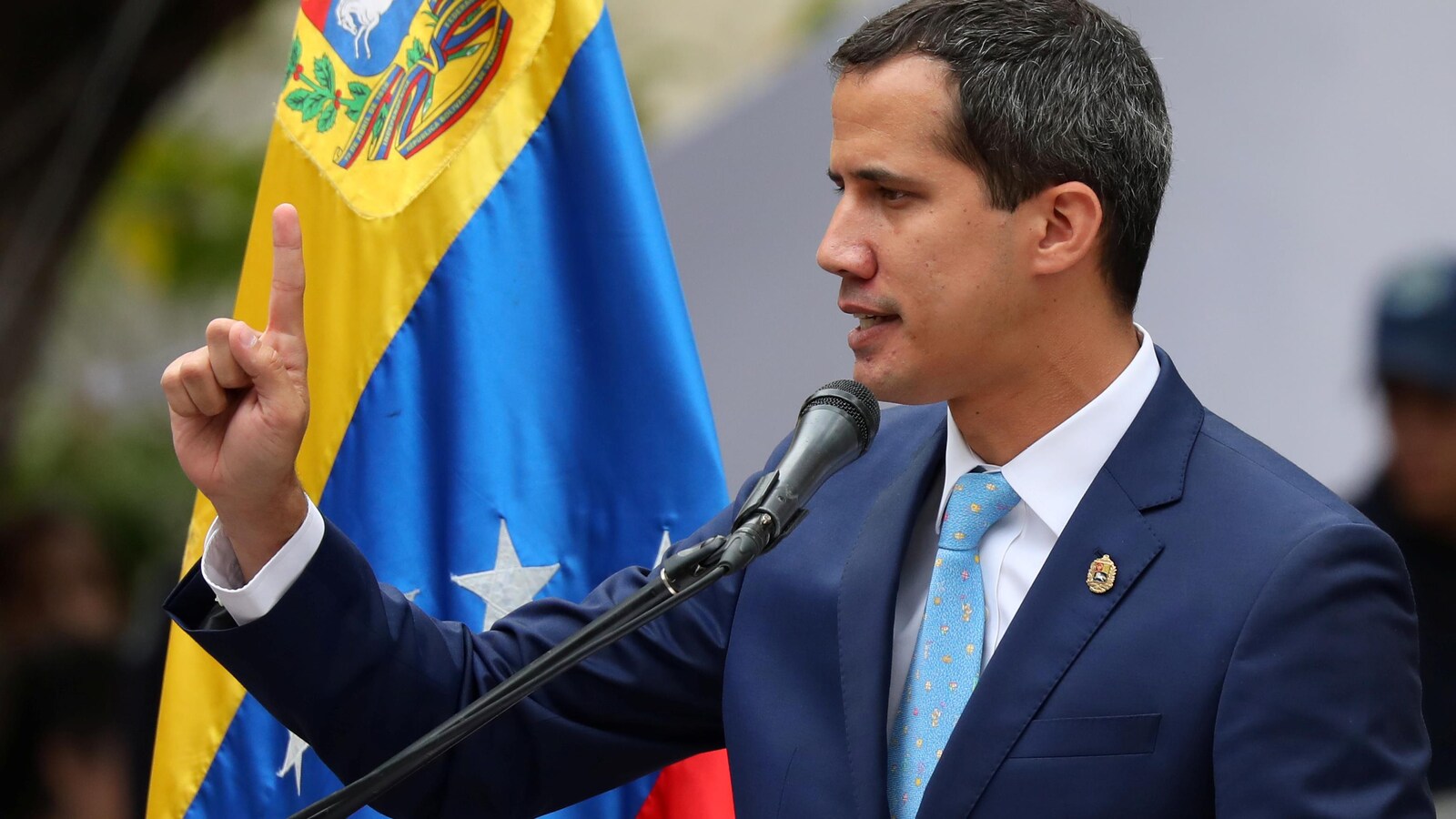 Le leader de l'opposition vénézuélienne Juan Guaido prononce un discours pendant un rassemblement partisan.