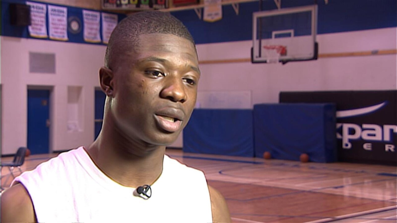 Junior Sesay fait face à des chefs d’accusation de vol, d’entrée par effraction et de tentative de meurtre à la suite d'une agression à Winnipeg.