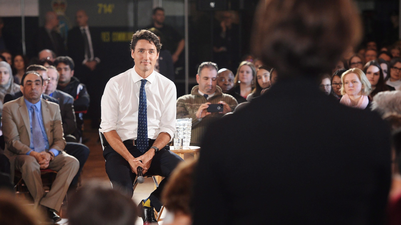 Justin Trudeau répond à la question d'une citoyenne à Sherbrooke