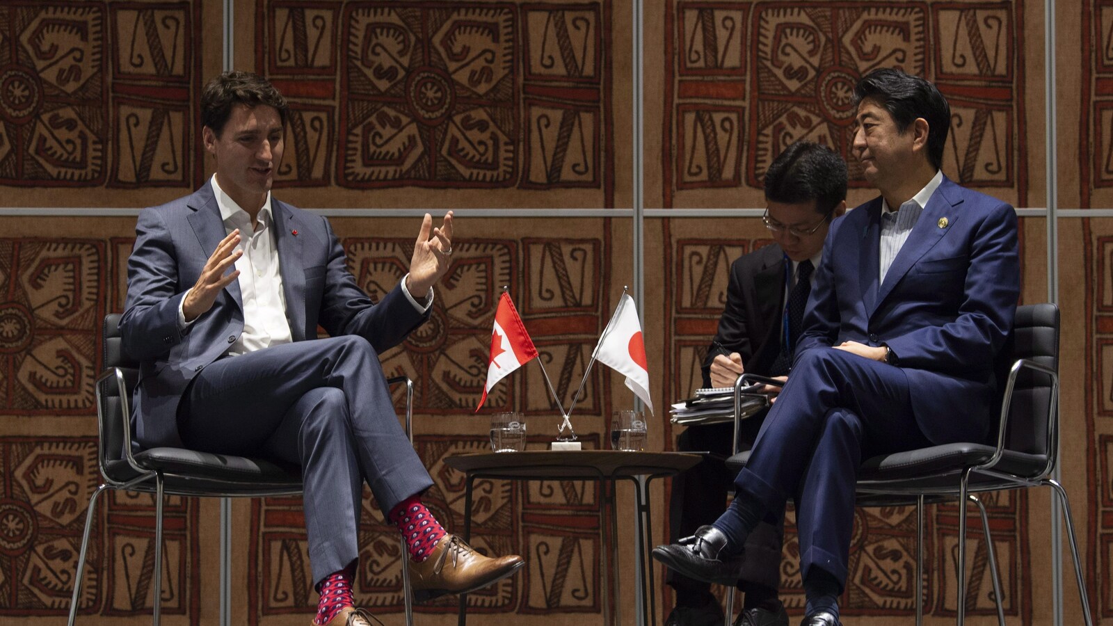 Justin Trudeau et Shinzo Abe.