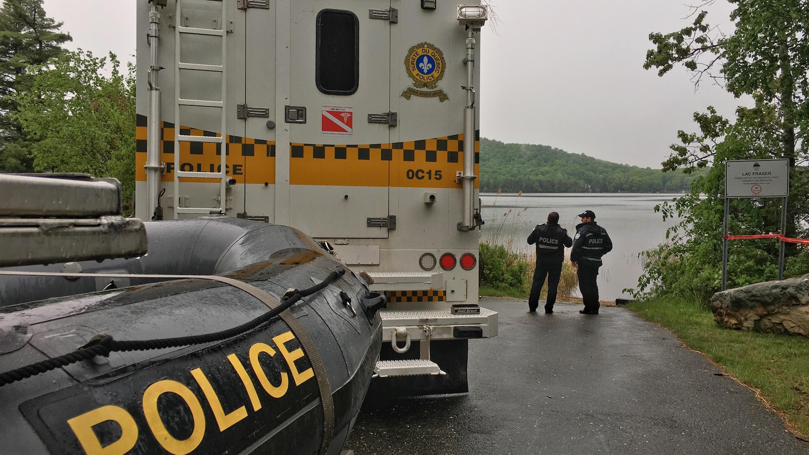 Les plongeurs de la Sûreté du Québec ont mis peu de temps à retrouver le corps de la victime.