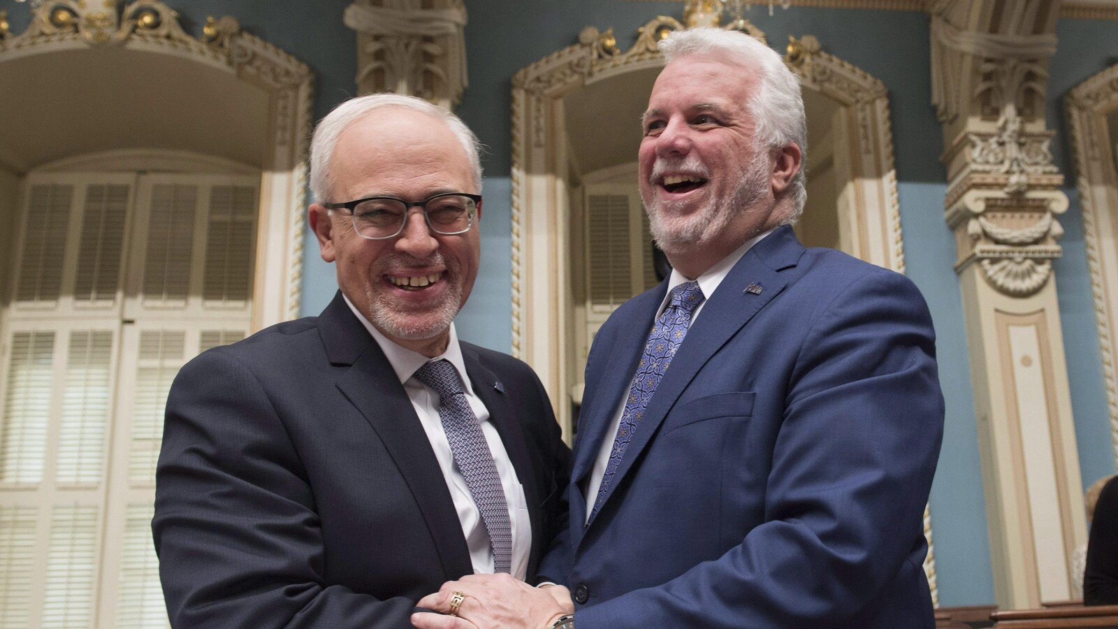 Le ministre des Finances Carlos Leitao et le premier ministre du Québec, Philippe Couillard.
