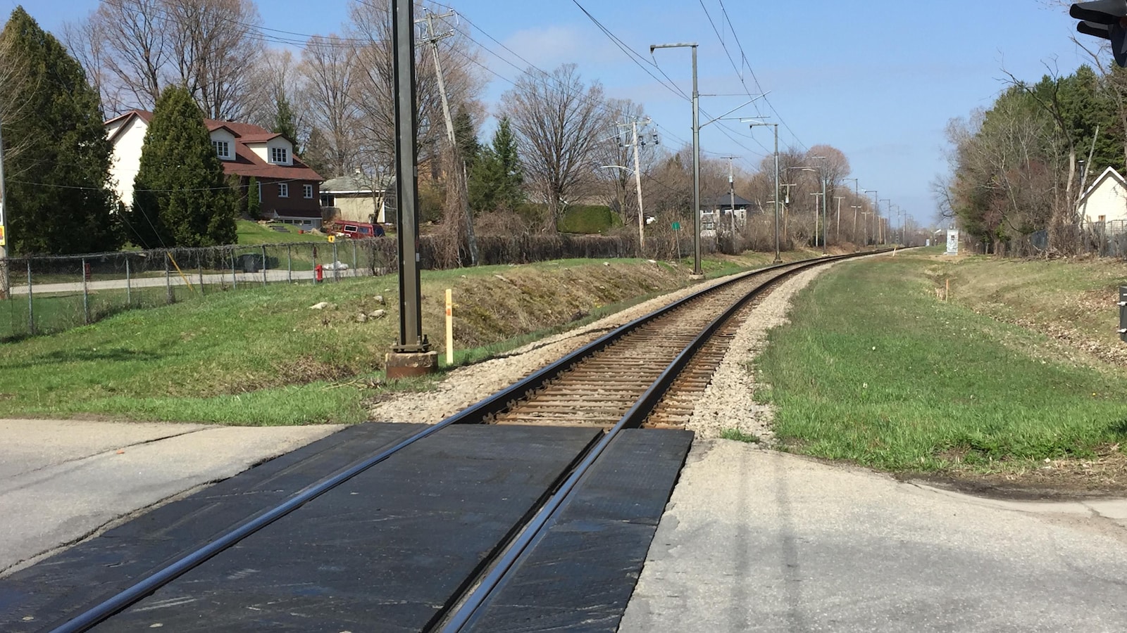 REM le service bientôt suspendu les weekends sur la ligne Deux