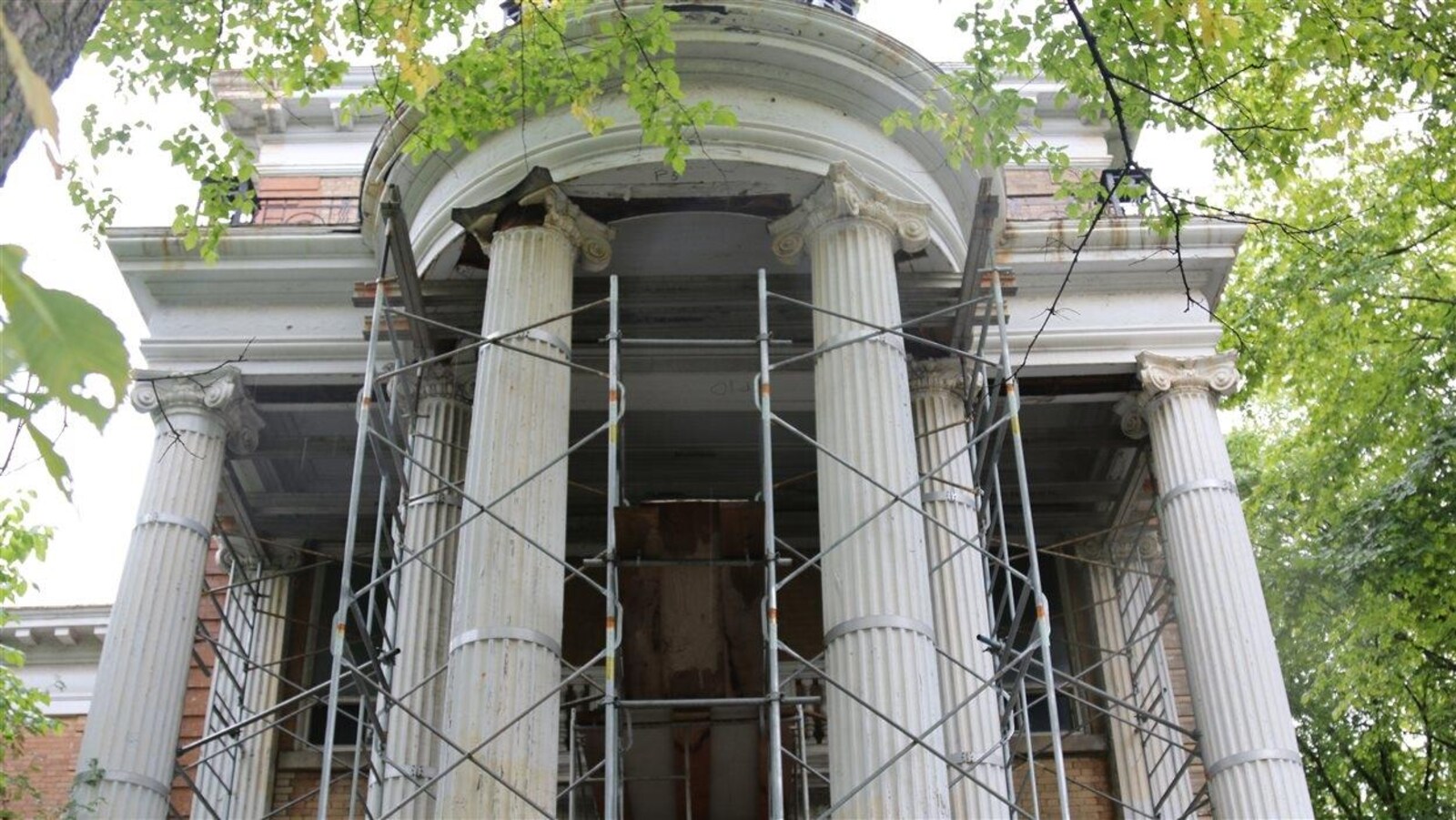 La Maison Pollack sur la rue Grande Allée est.