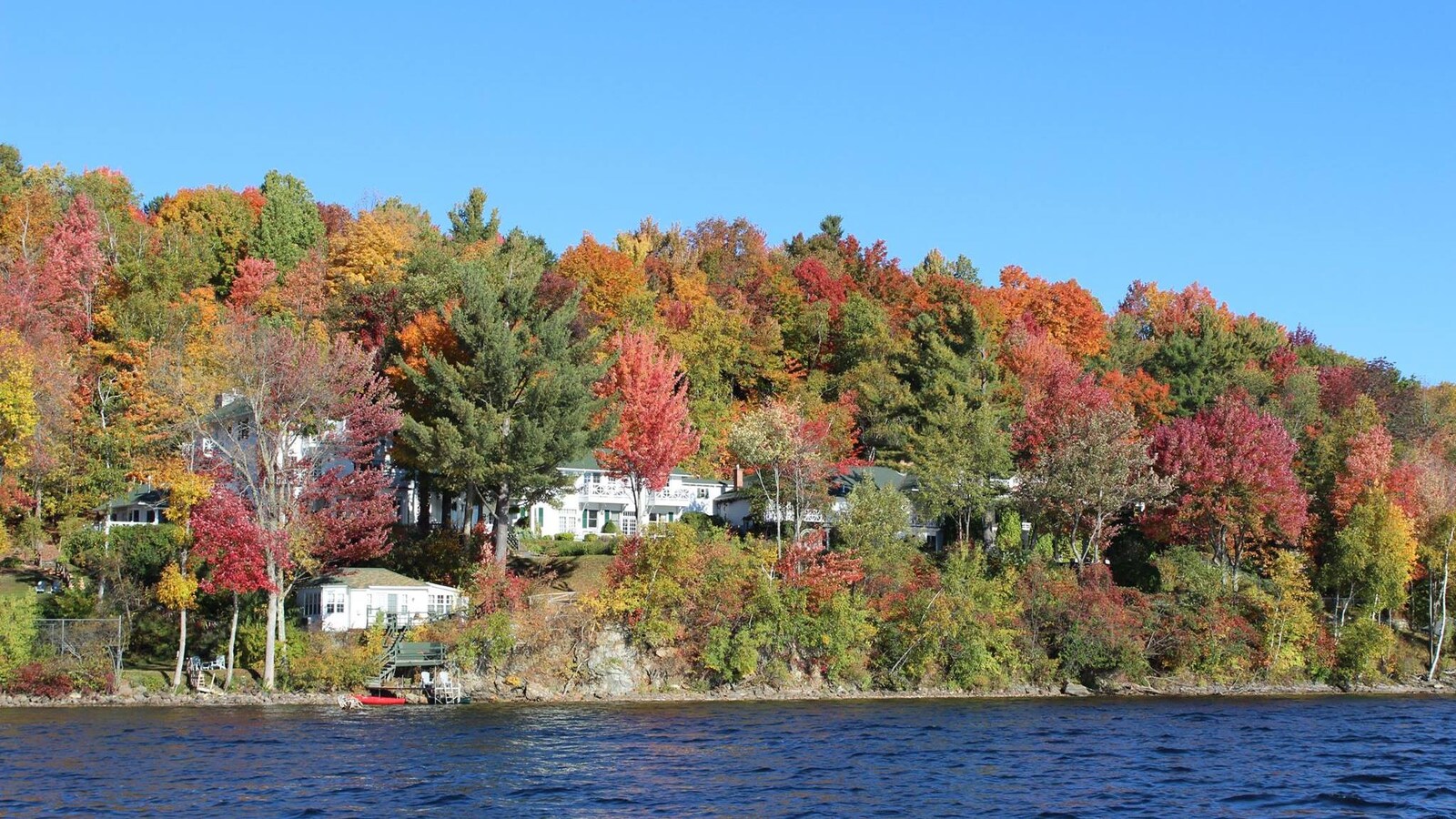Une vue du Manoir Hovey de North Hatley