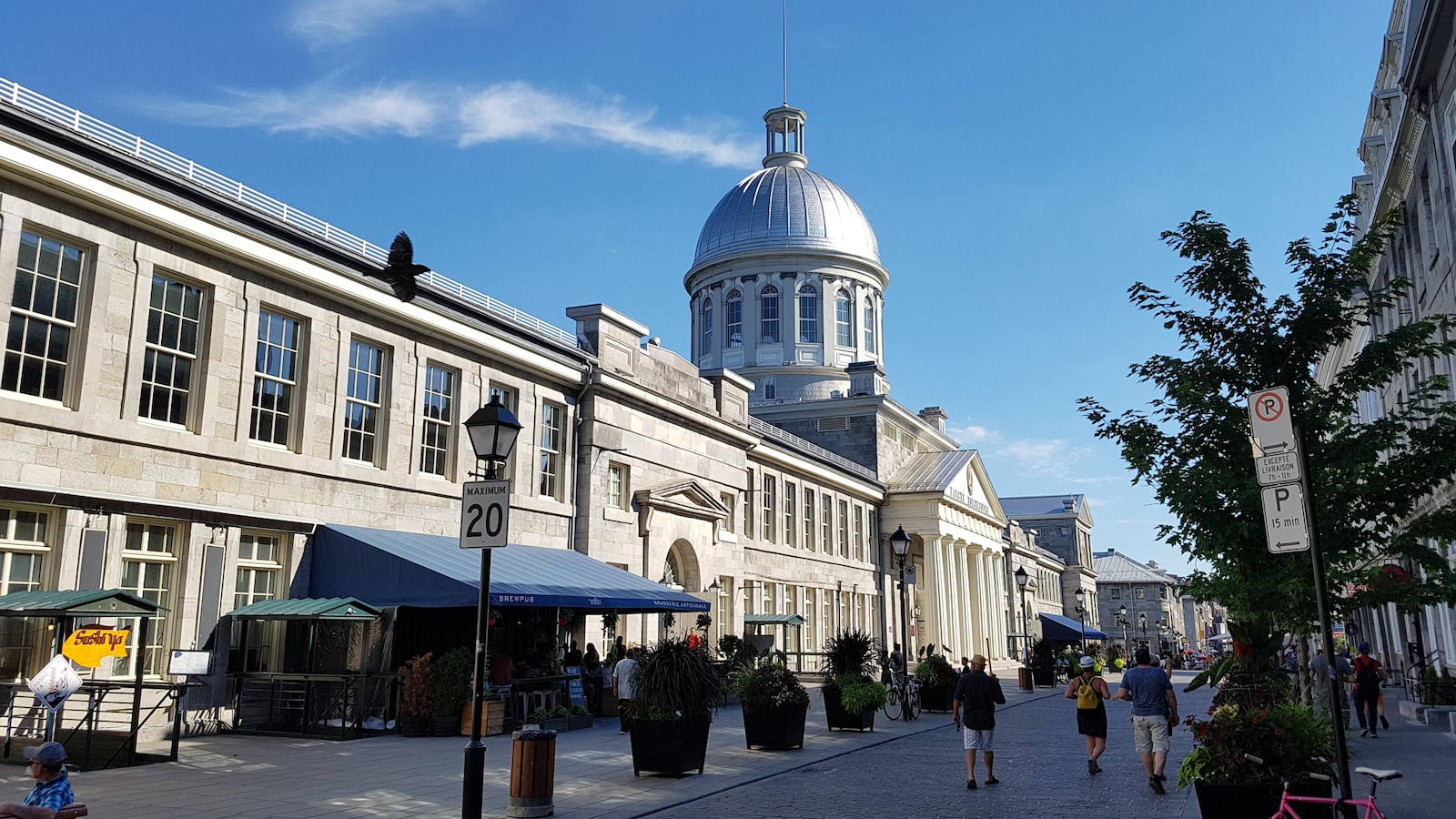 Plan panoramique du marché Bonsecours.