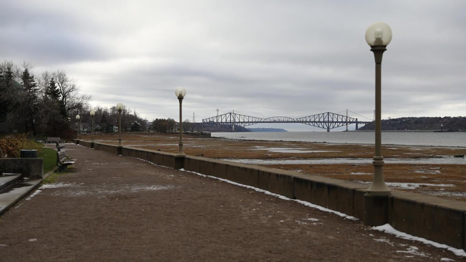 Le mois de mai a été gris et frais à Québec.