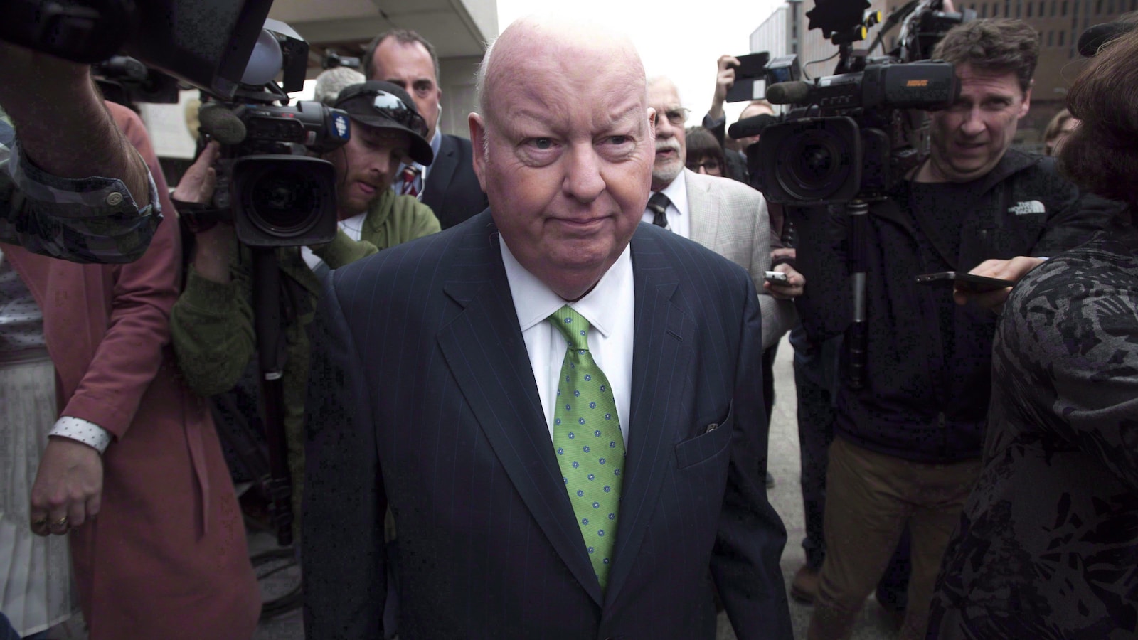 Mike Duffy au terme du procès qui l'a acquitté en avril 2016