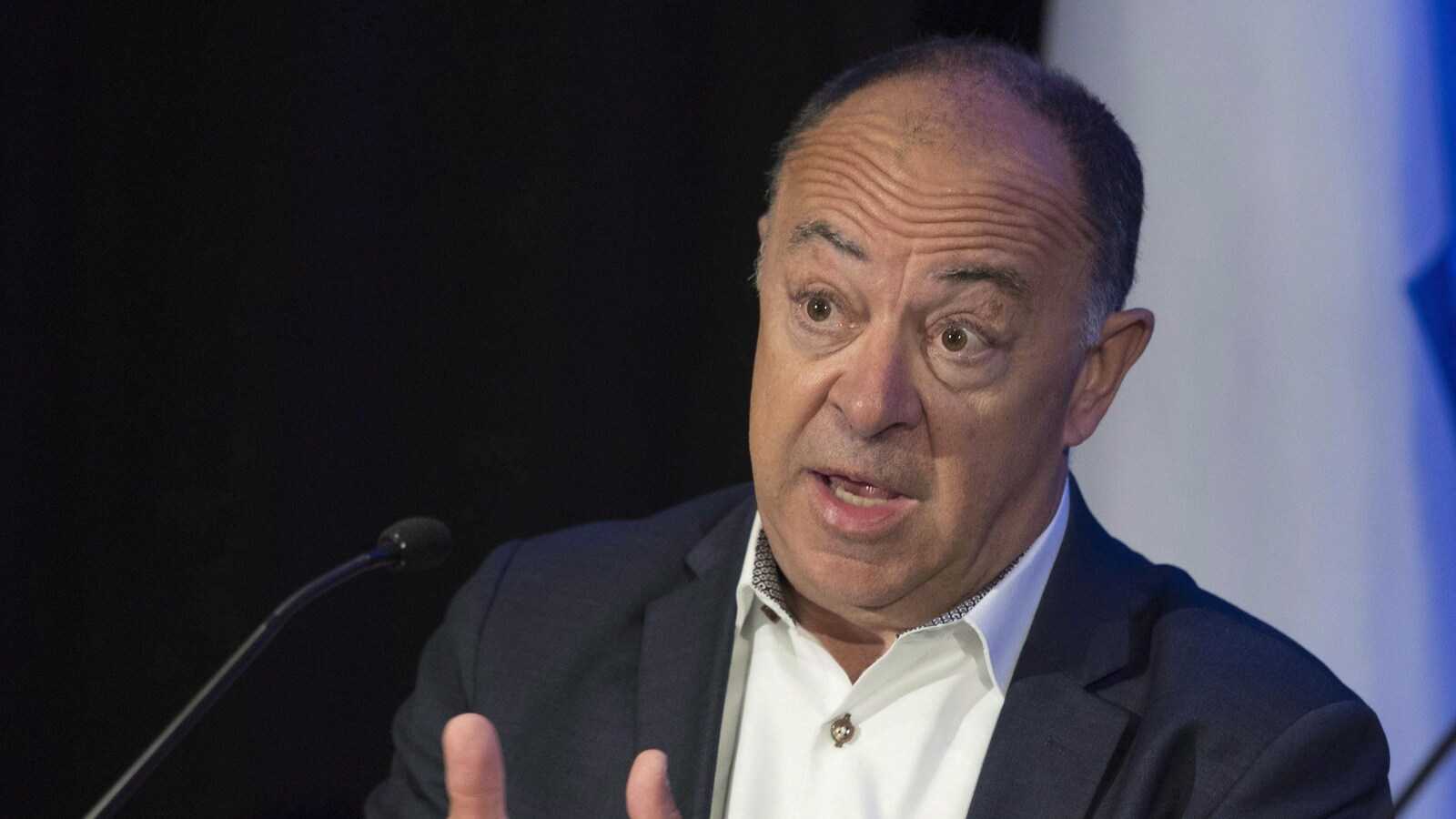 le président du Conseil du trésor, Christian Dubé, annonce que les détails du devis seront accessibles dans les prochaines semaines.