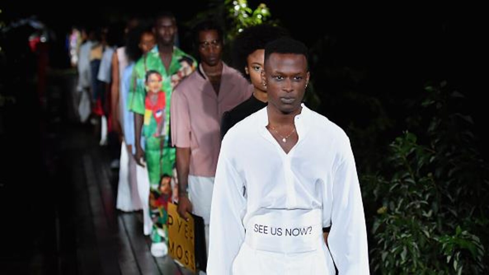 Des mannequins défilent pour la collection de Printemps/Été 2019 du designer Pyer Moss.