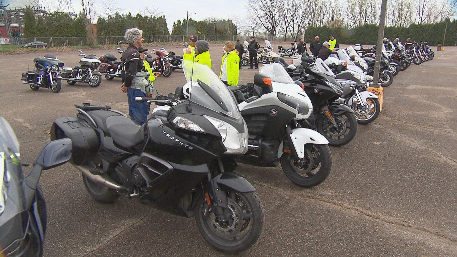 Des motocyclistes de partout au Québec se sont donné rendez-vous, dimanche, au Sanctuaire Notre-Dame-du-Cap pour la Journée des droits et libertés des motocyclistes.
