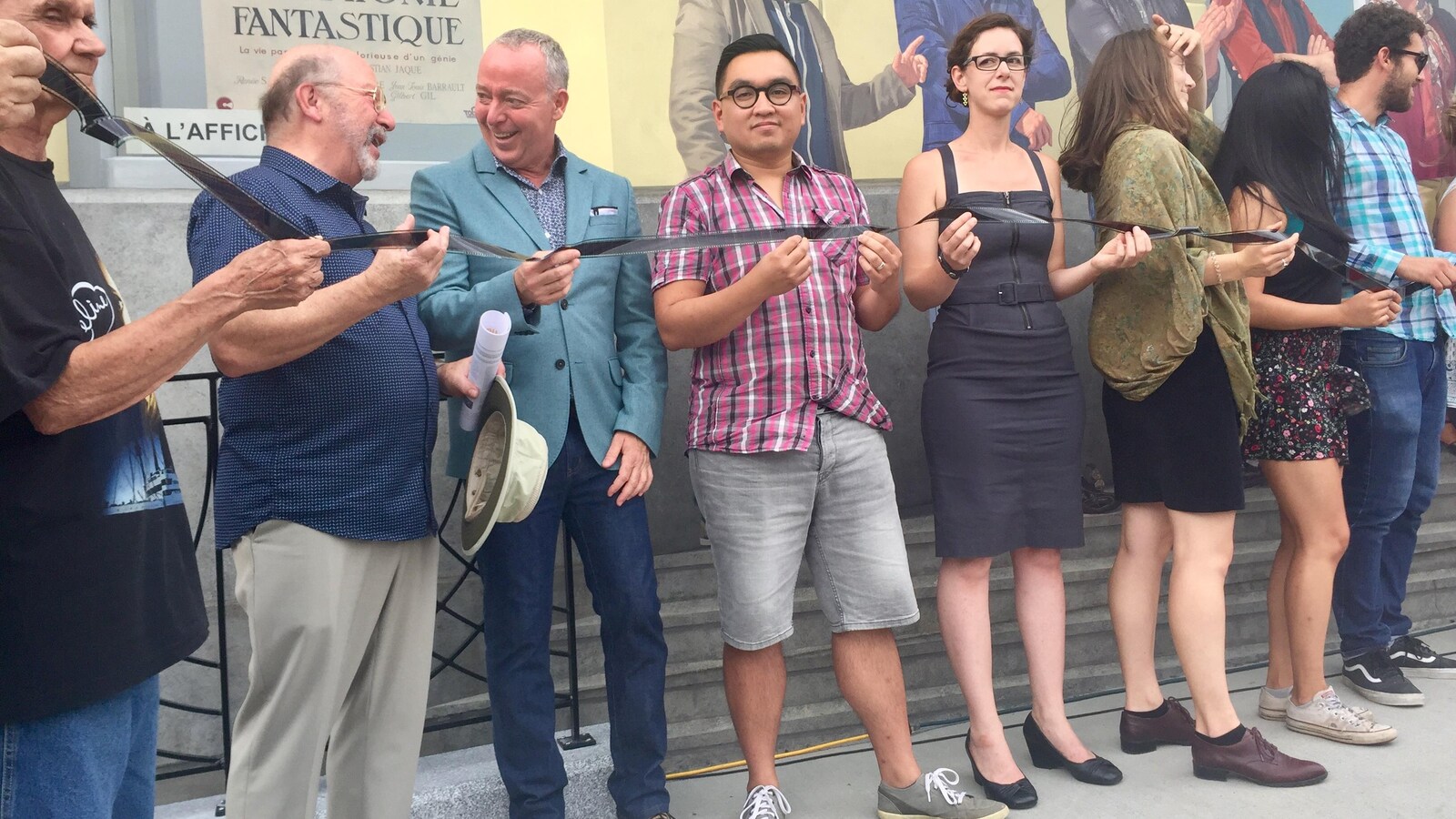La nouvelle murale sherbrookoise « On se fait du cinéma » a été inaugurée le 22 août, au coin des rues Camirand et King Ouest.