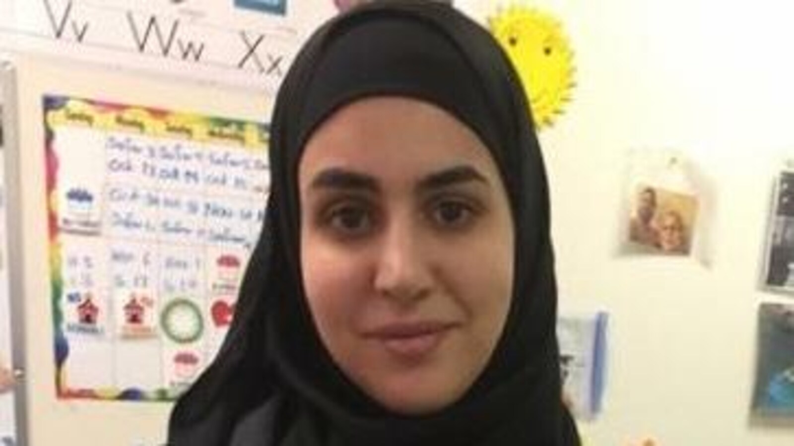 Nadia Atwi habillée d'un hijab noir est portée disparue à Edmonton depuis vendredi.