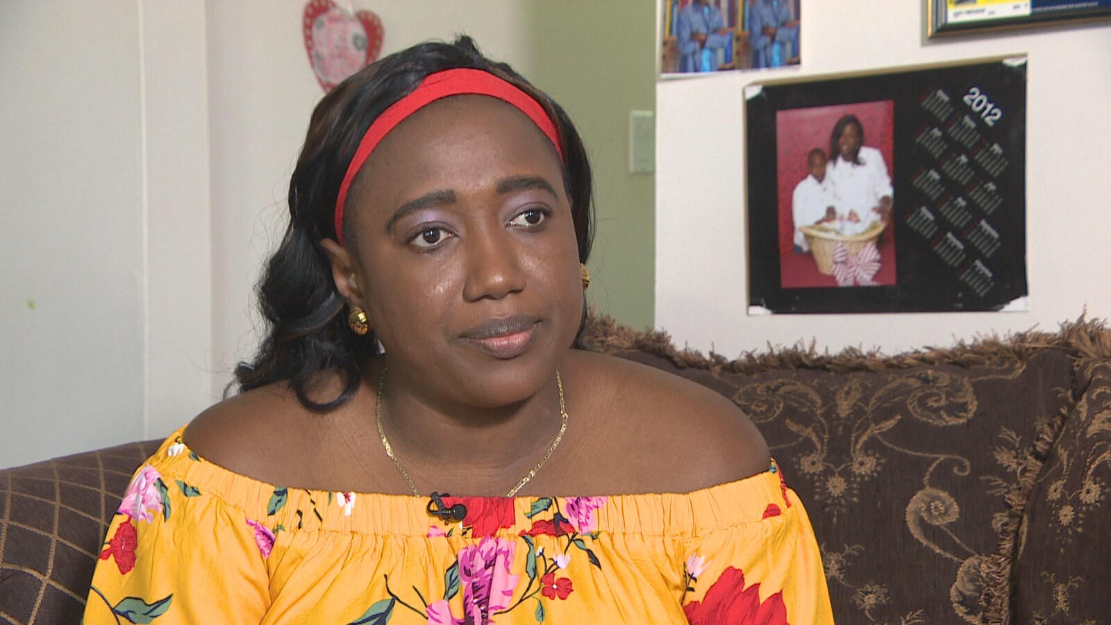 Nancie Auguste, la soeur de Slina Saint-Juste, dans son salon à Regina.