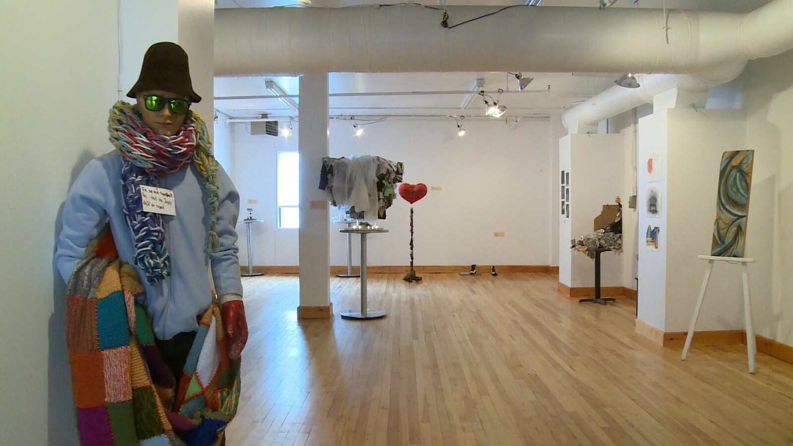 Une galerie d'art sur le thème de l'itinérance à Baie-Comeau