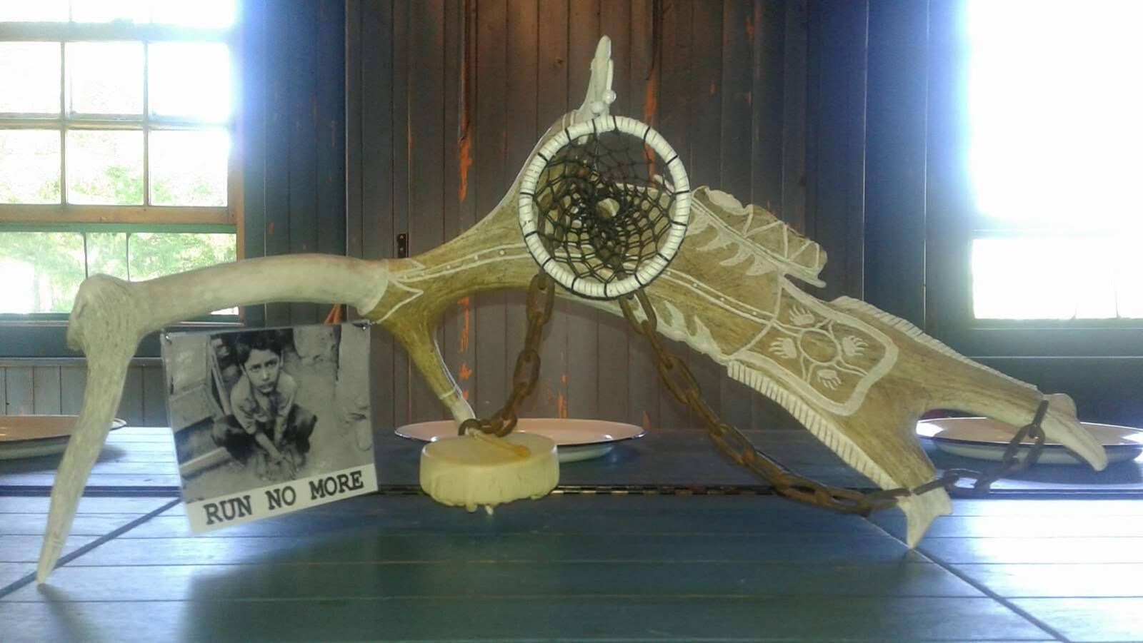 Oeuvre d’art réalisée par l’artiste de la communauté de Témiskaming First Nation, Karl Chevrier.