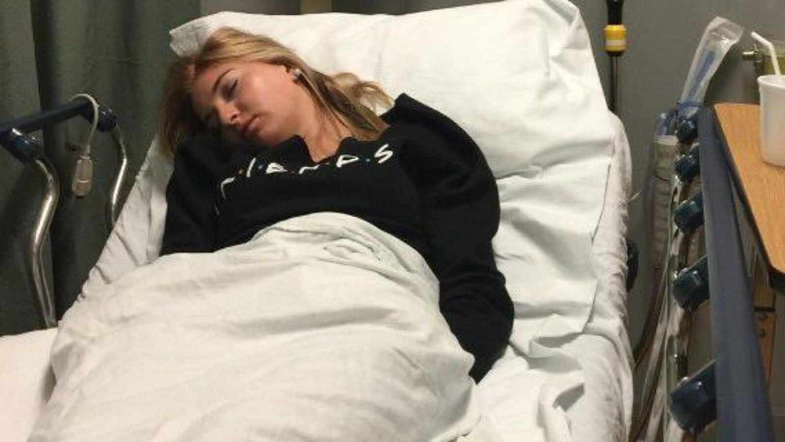 Paige Fitzpatrick dans un lit d'hôpital.
