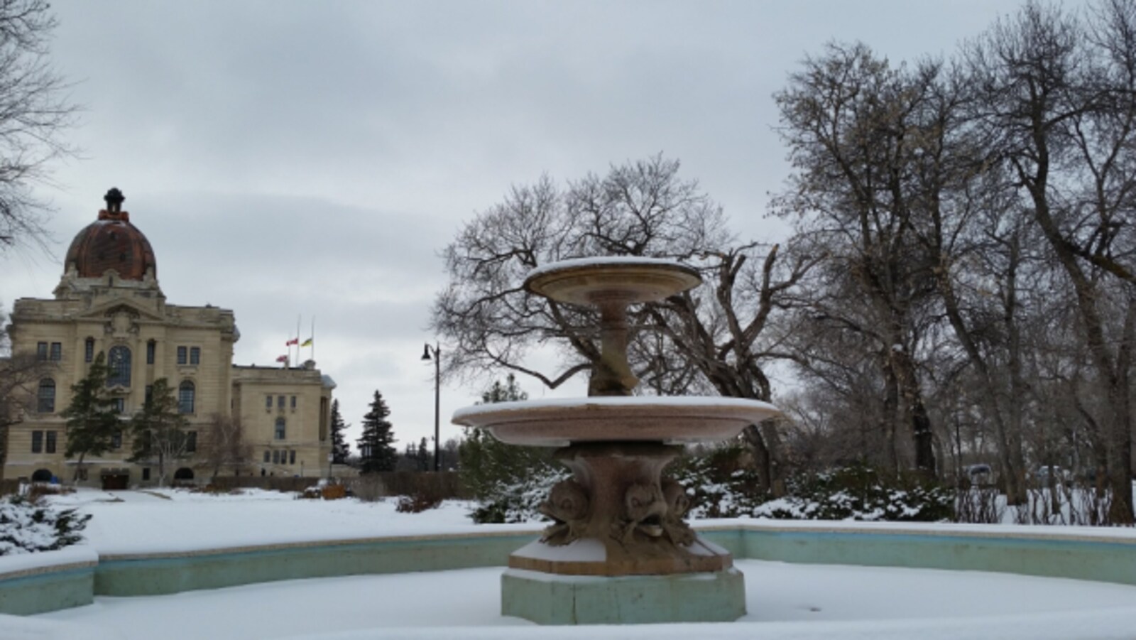 Vue en hiver du Palais législatif à Regina